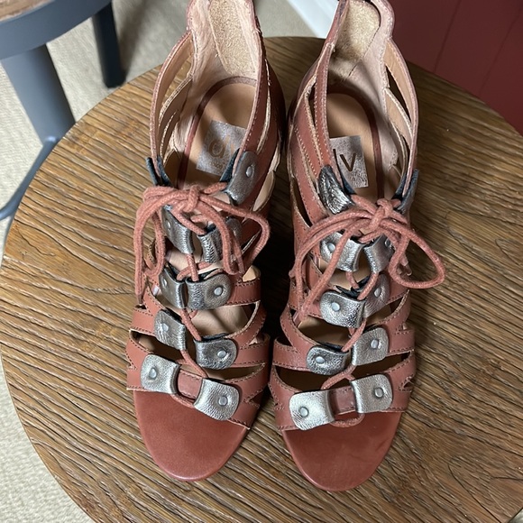 Dolce Vita shoes size 6. Great condition! - Picture 5 of 9